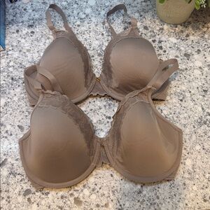 Natori bundle of 2 bras underwire size 34DD 34E